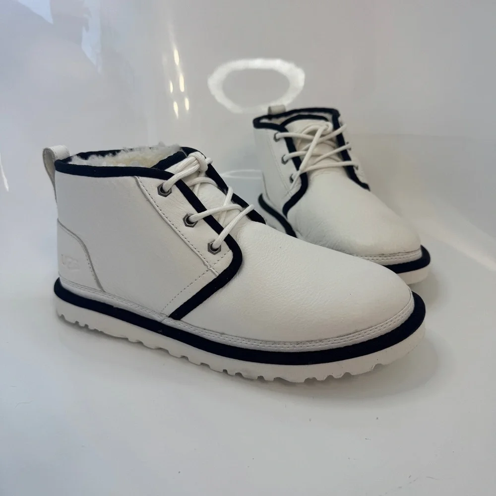 UGG Neumel Men 9 White Leather Chukka Ankle Boot Black Trim Lace Up Sherpa Lined